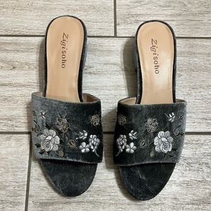 Zigi Soho Emelie Embroidered Floral Slides-Size 7